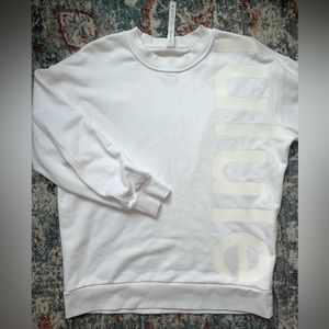 white lululemon crewneck